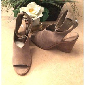 New Marc Fisher Suede Sling back Block Heel Sandals Open Toe Tan Size 11M
